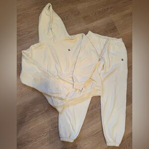 Samaria Leah 2 piece set size Large